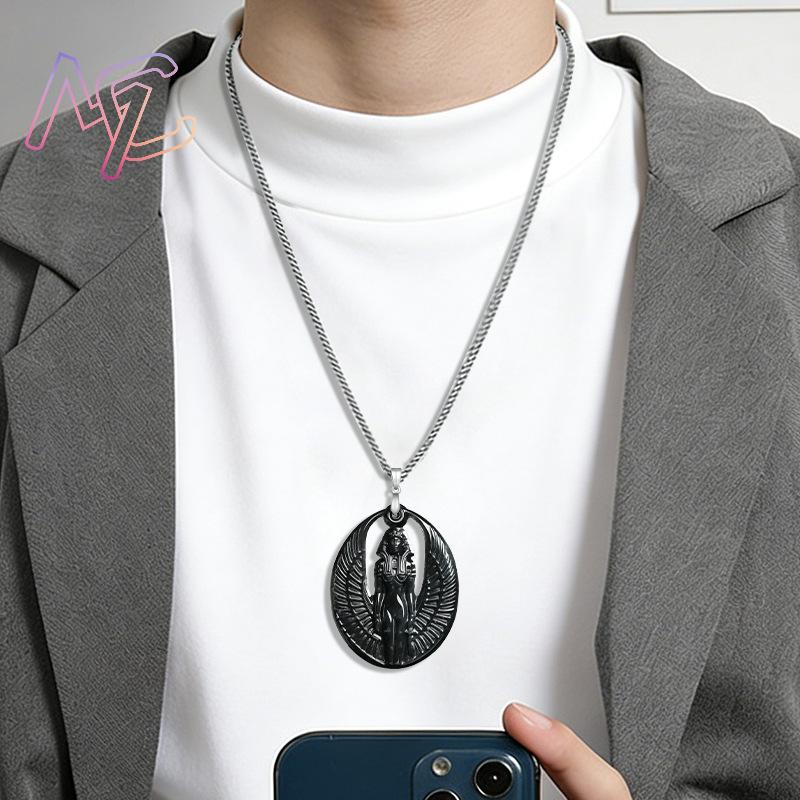 Myanmar Jadeite Isis Pendant N - Jewelry & Watches Vitopoulos recension och pris