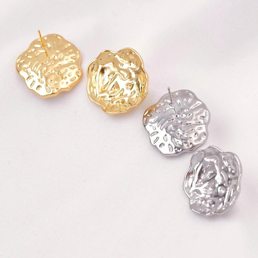 2pcs 18K Gold-Plated Pleated F - Pearl Stud Earrings recension och pris