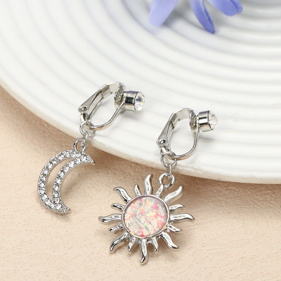 Faux Fake Belly Star Fake Bell - Moon Star Earrings recension och pris