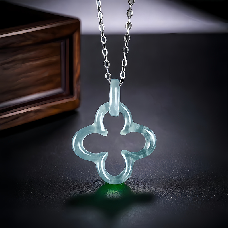 Blue Myanmar Jadeite Four Leaf - Jewelry & Watches Vitopoulos recension och pris